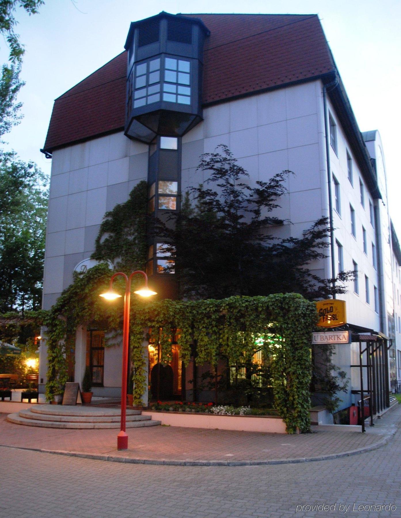 Go Cracow Resort Krasków Exterior foto